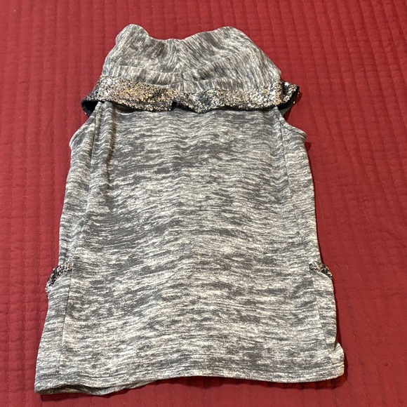 Juicy Couture Women’s Gray and Black Vest With Silver Sequin Trim Size Small - Picture 5 of 8
